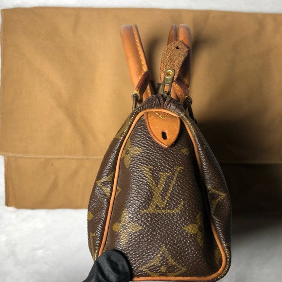 Louis Vuitton Authentic Vintage Monogram Mini Sac HL Bag - Picture 9 of 14